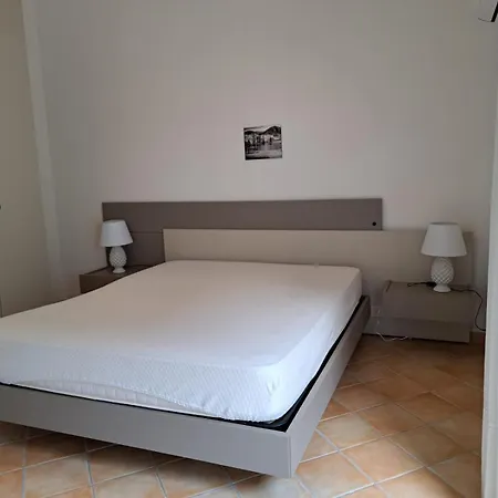 公寓 Domus Aurea San Vito House