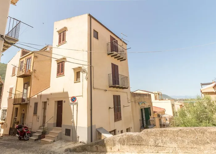 Domus Aurea San Vito House Cefalù